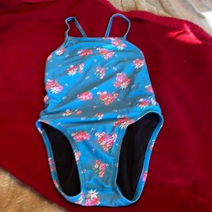 Jolyn ‘Drew’ swimsuit ladies size 26 gently used